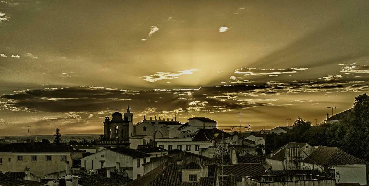 Casa Vitoria Guest House Évora Dış mekan fotoğraf